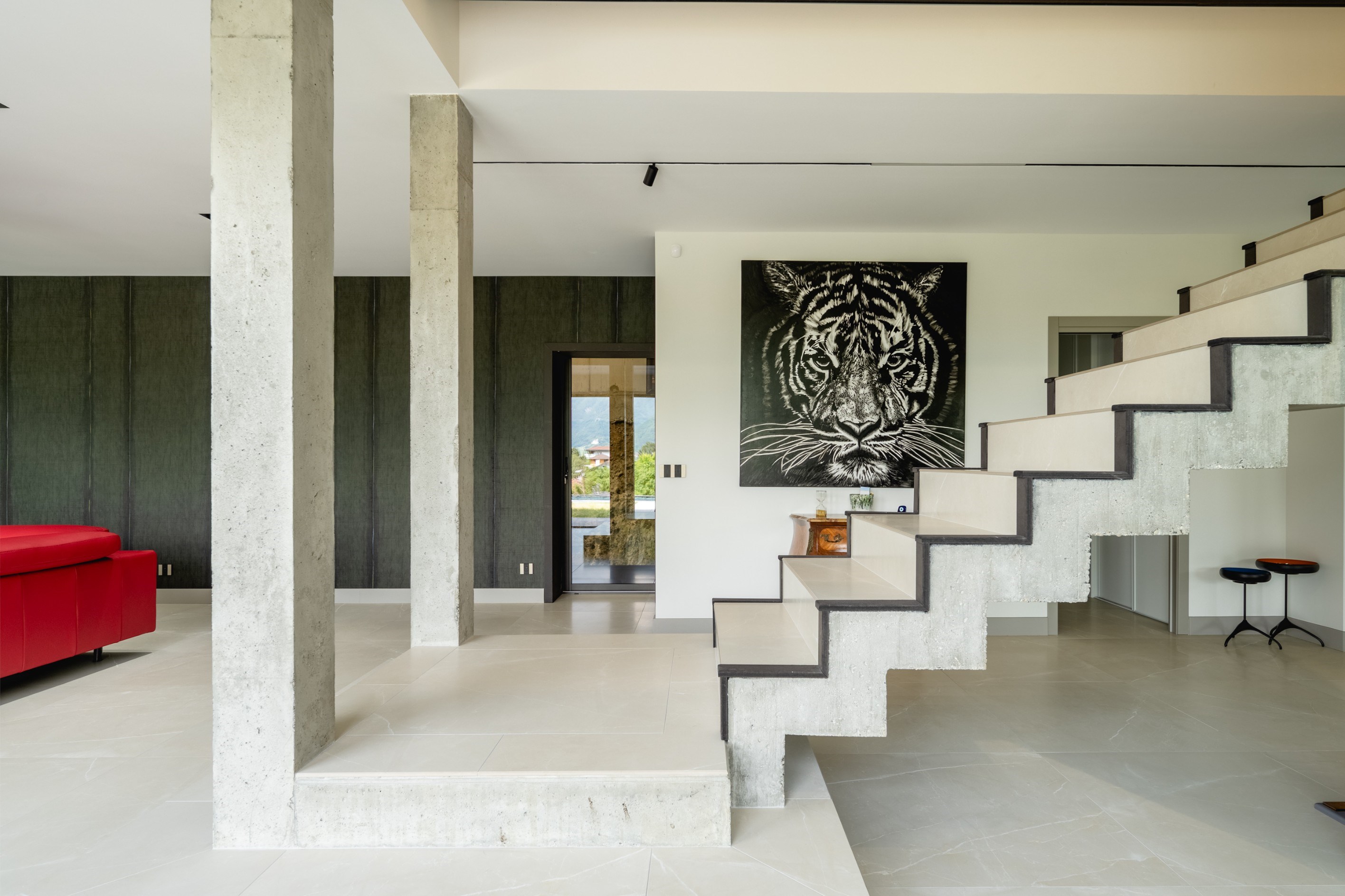  Elegant contemporary villa with lake and mountain views - 物件實景