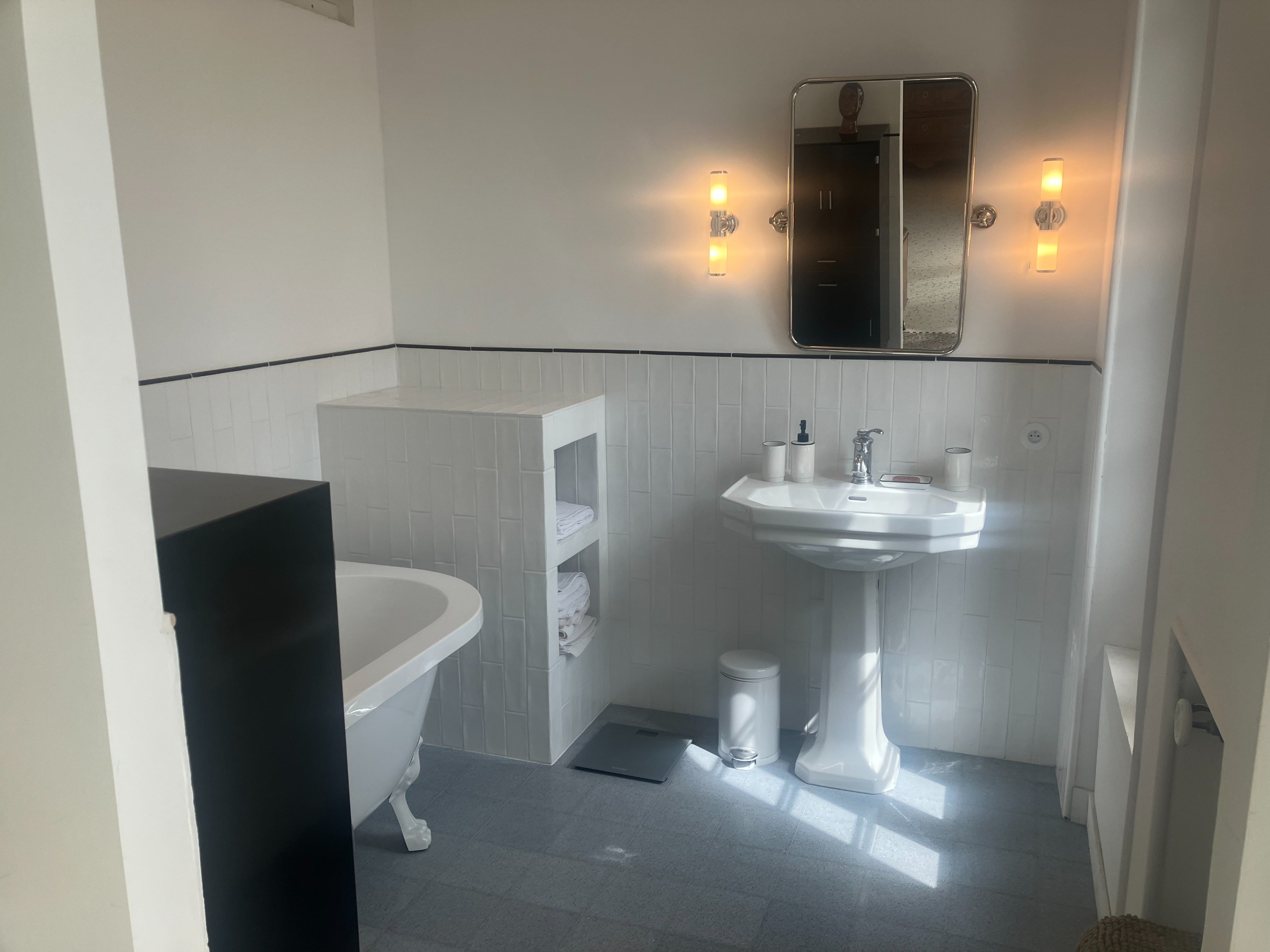  Art Deco Waterfront Masterpiece: A Rare 1930s Gem in Sauve, Gard - 物件實景