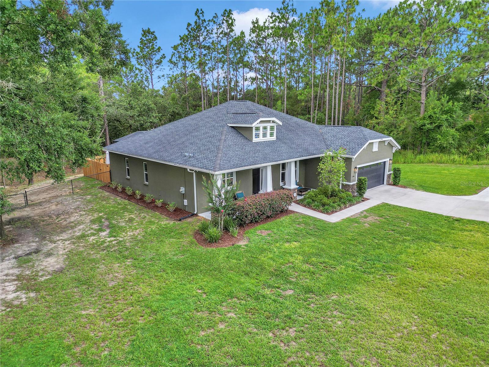 BEVERLY HILLS, Florida, 34465, United States, 3 Bedrooms Bedrooms, ,2 BathroomsBathrooms,Residential,For Sale,1865390