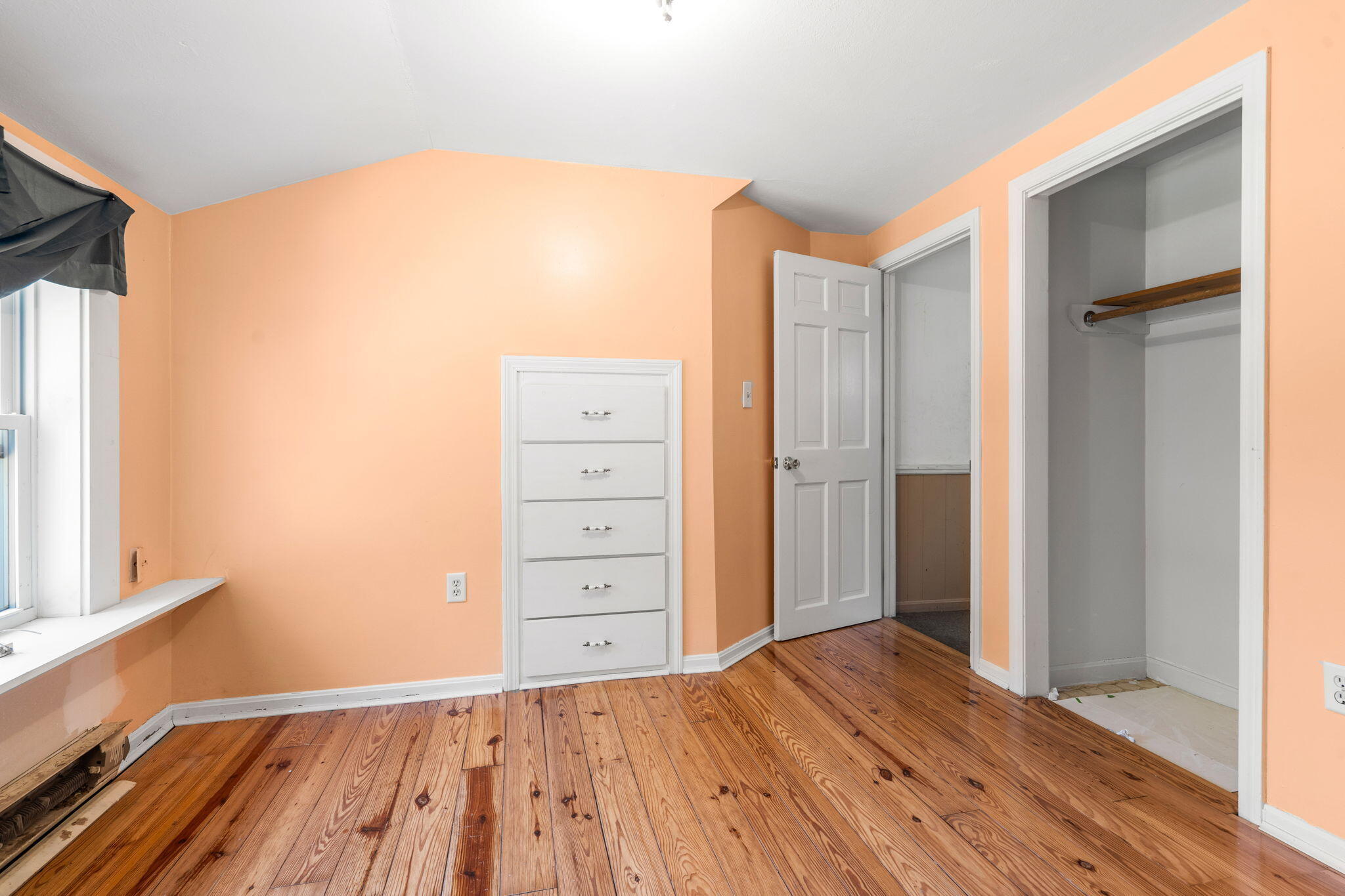 Biddeford, Maine, 04005, United States, ,4 BathroomsBathrooms,Residential,For Sale,1882407
