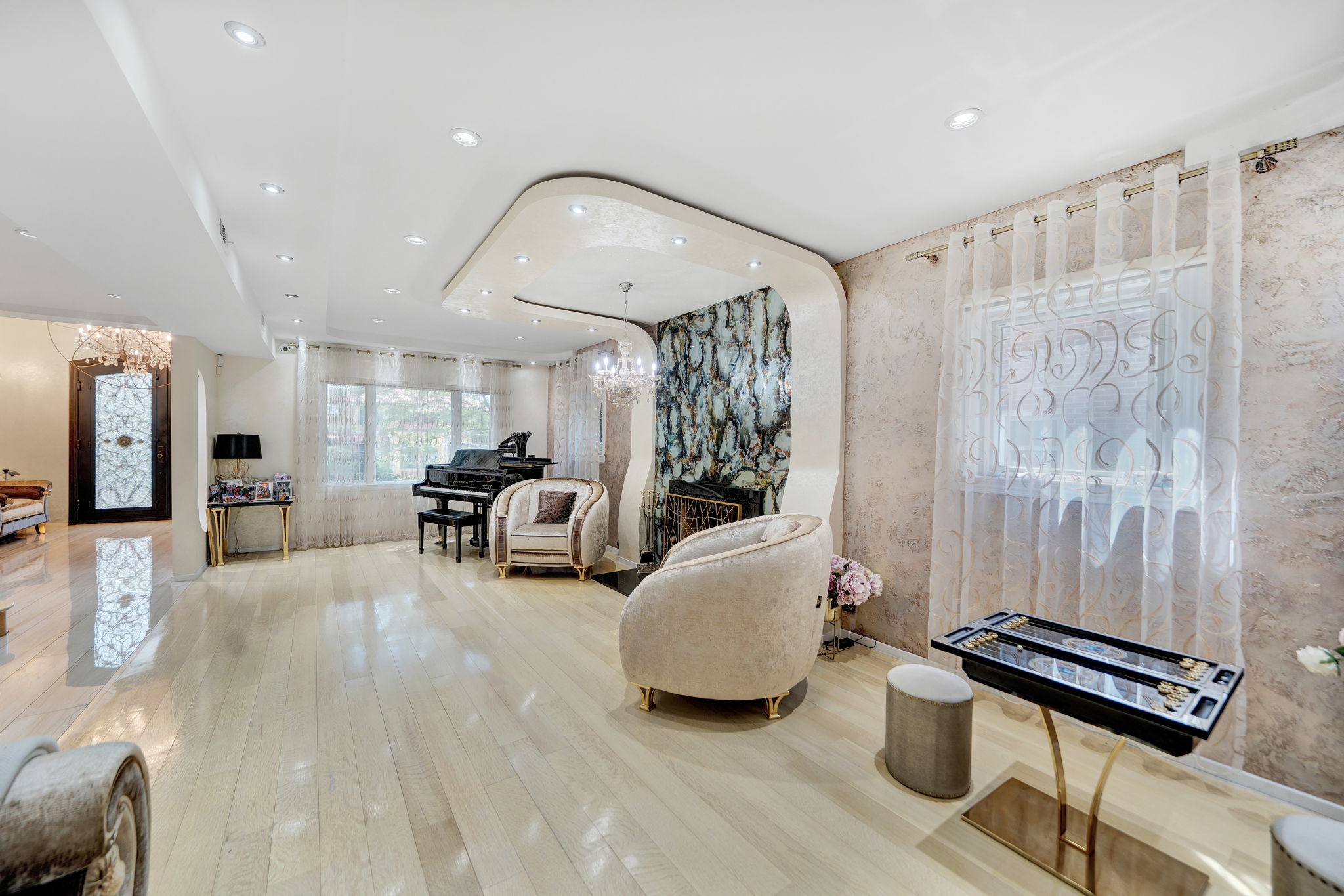  180-15 Aberdeen Road, Jamaica Estates, NY 11432 - 物件實景