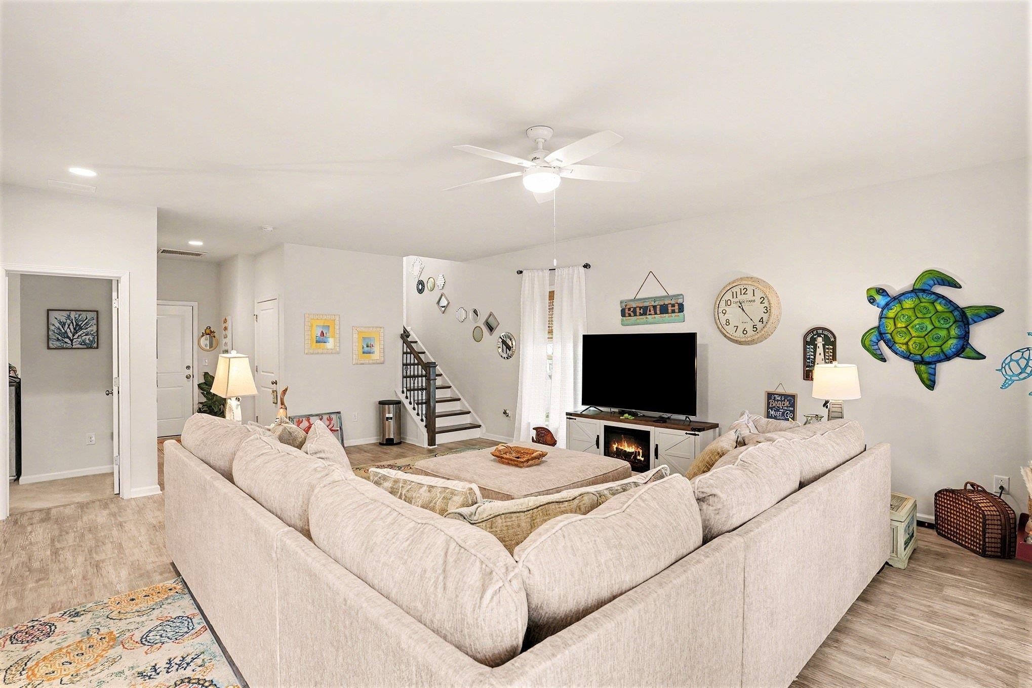 Murrells Inlet, South Carolina, 29576, United States, 3 Bedrooms Bedrooms, ,3 BathroomsBathrooms,Residential,For Sale,2013274