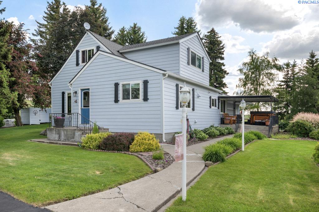 Tekoa, Washington, 99033, United States, 4 Bedrooms Bedrooms, ,2 BathroomsBathrooms,Residential,For Sale,1847399