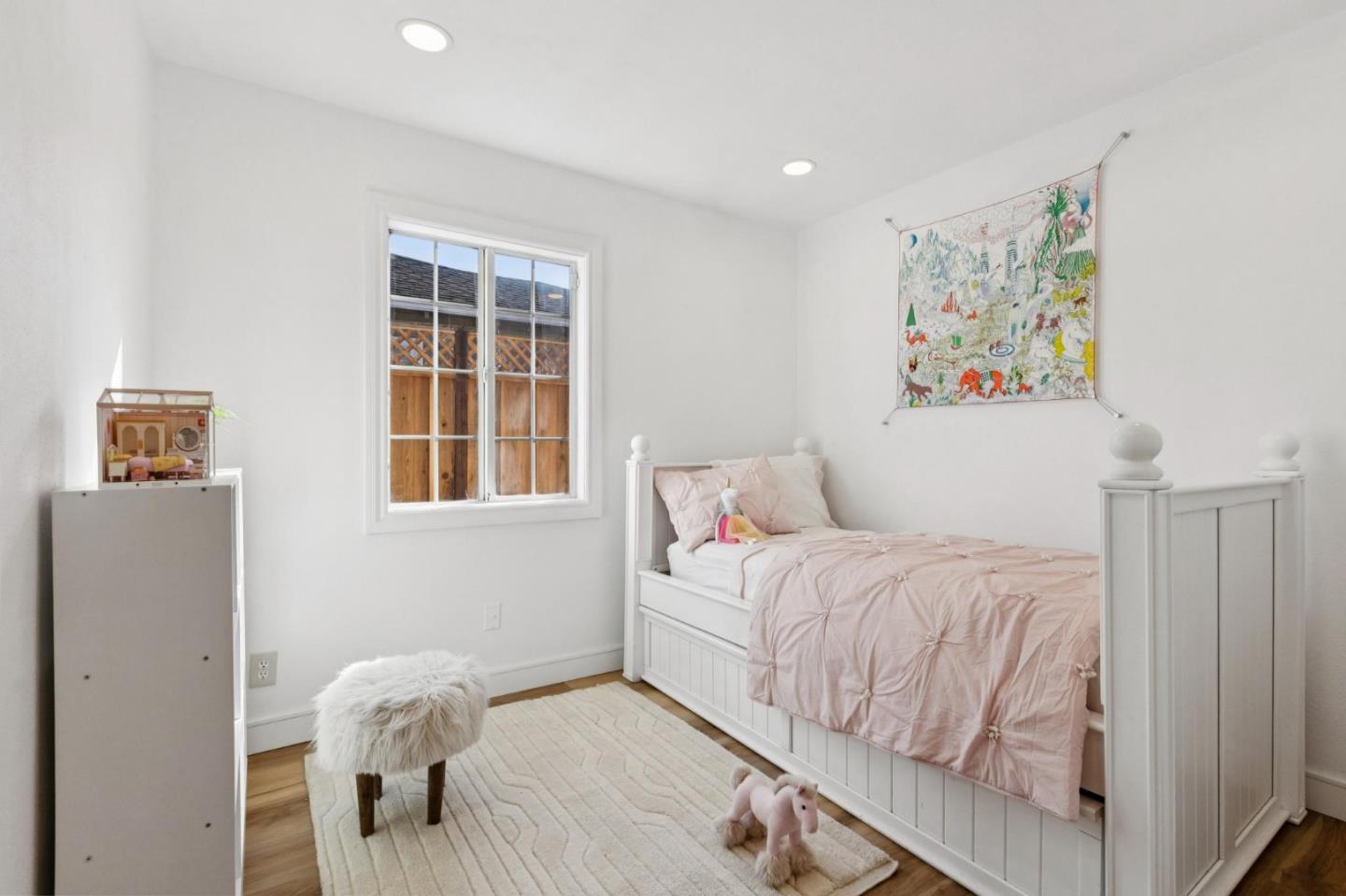 East Palo Alto, California, 94303, United States, 3 Bedrooms Bedrooms, ,2 BathroomsBathrooms,Residential,For Sale,1947382