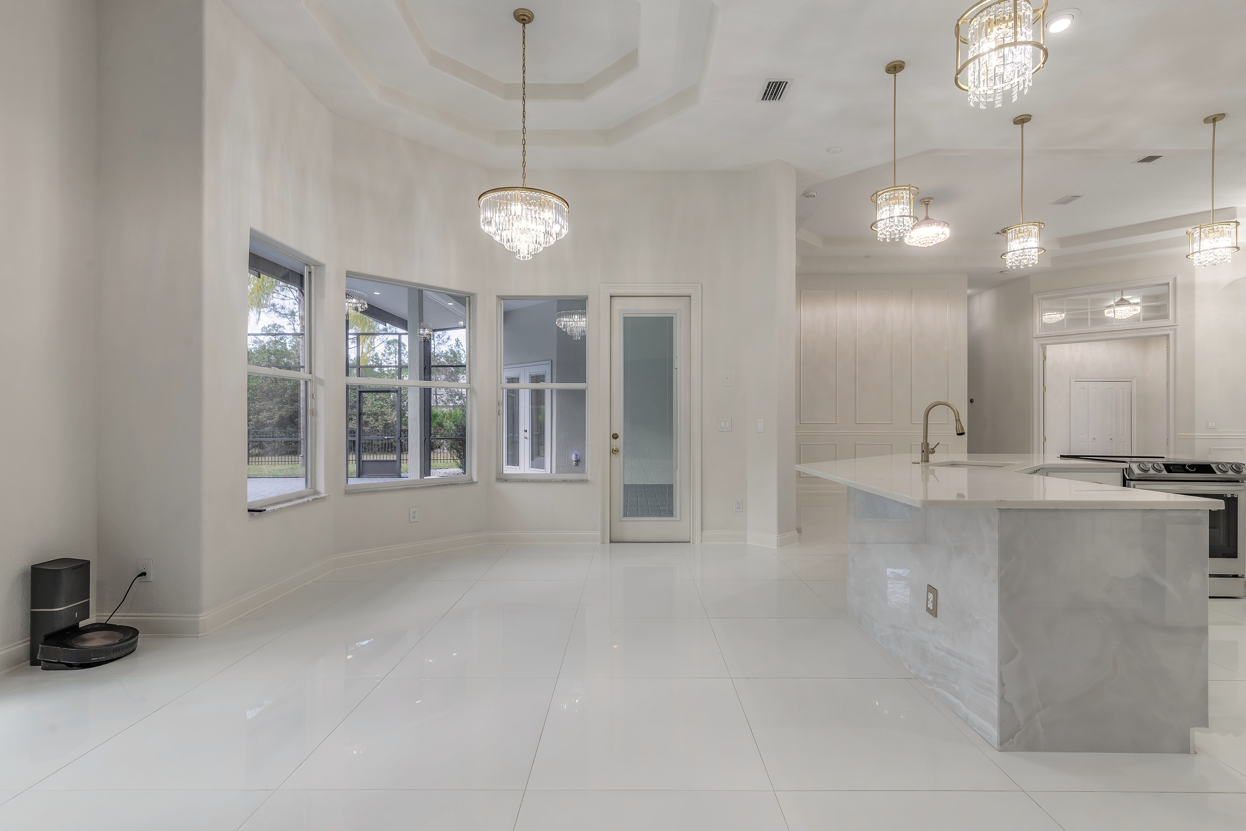 Daytona Beach, Florida, 32124, United States, 5 Bedrooms Bedrooms, ,4 BathroomsBathrooms,Residential,For Sale,2006264