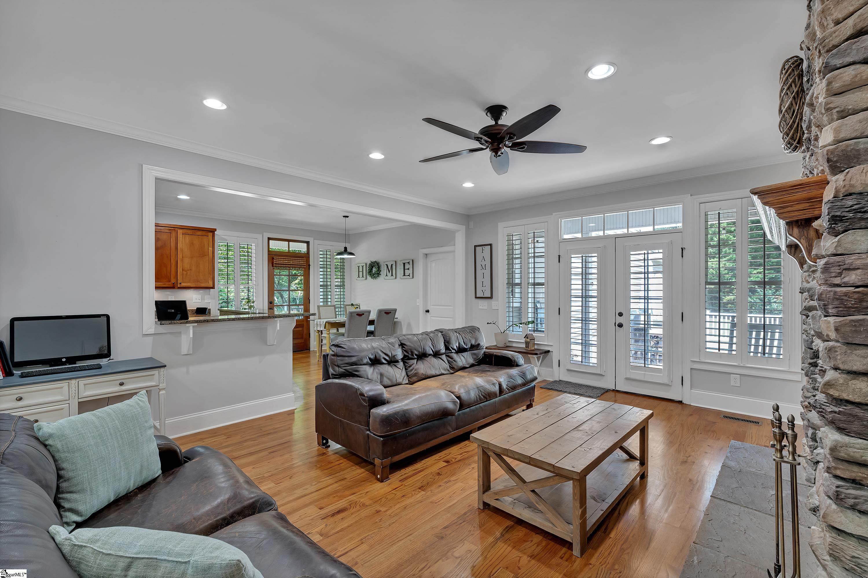 Central, South Carolina, 29630, United States, 5 Bedrooms Bedrooms, ,5 BathroomsBathrooms,Residential,For Sale,1902241