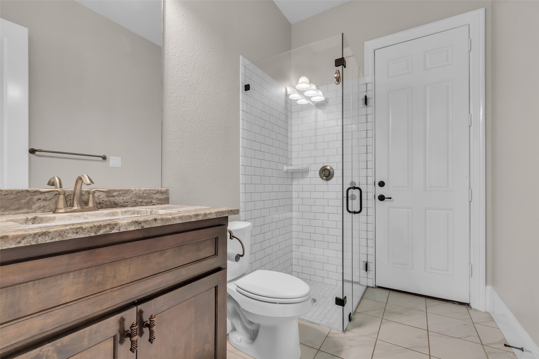 Montgomery, Texas, 77356, United States, 4 Bedrooms Bedrooms, ,4 BathroomsBathrooms,Residential,For Sale,1911763