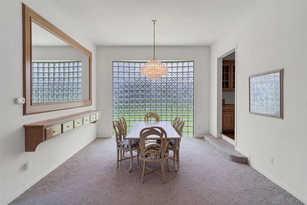 Arlington, Texas, 76006, United States, 4 Bedrooms Bedrooms, ,5 BathroomsBathrooms,Residential,For Sale,1976961