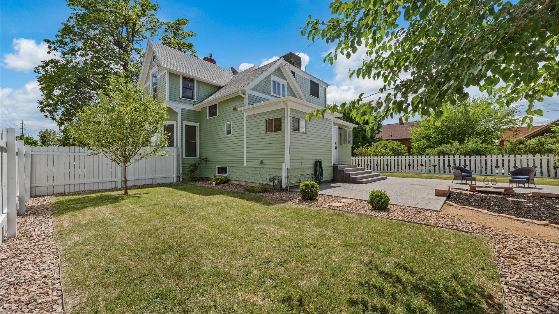 Grand Junction, Colorado, 81501, United States, 2 Bedrooms Bedrooms, ,2 BathroomsBathrooms,Residential,For Sale,1866831
