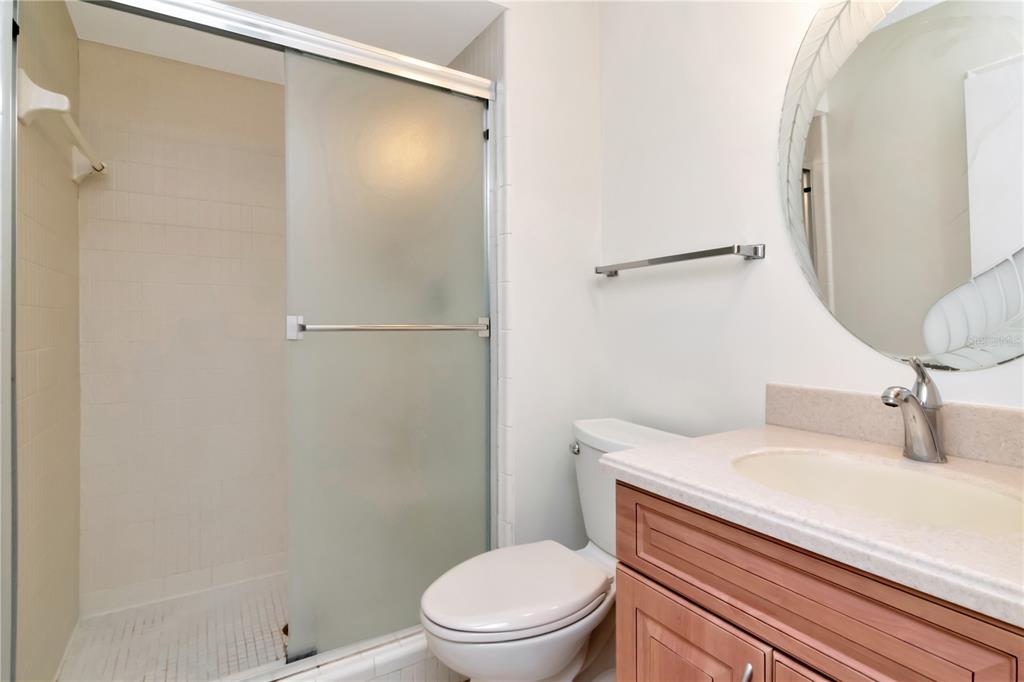 Seminole, Florida, 33776, United States, 5 Bedrooms Bedrooms, ,3 BathroomsBathrooms,Residential,For Sale,1913613