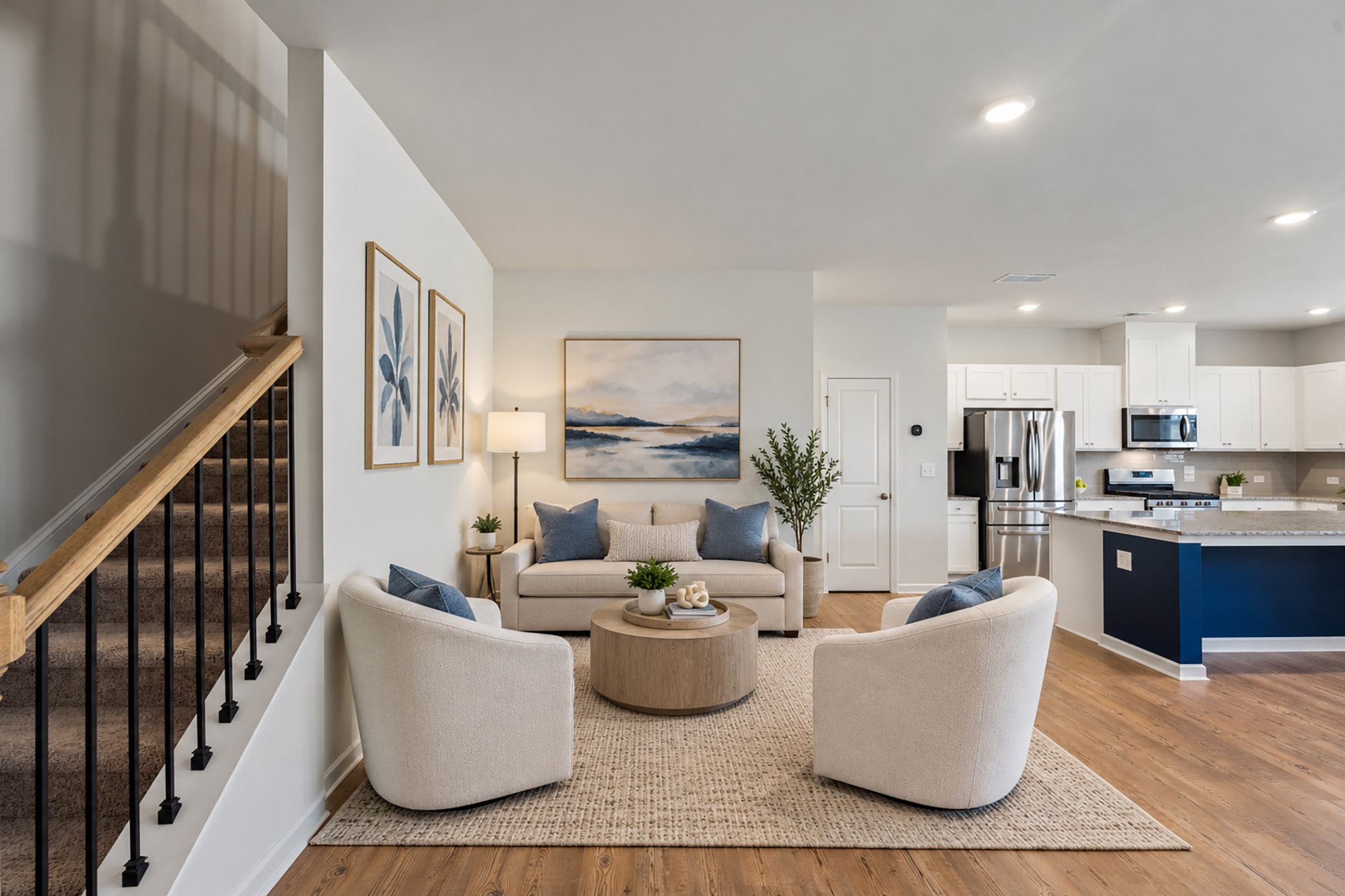  Spacious Living and Upgraded Finishes at Logan Point - 物件實景