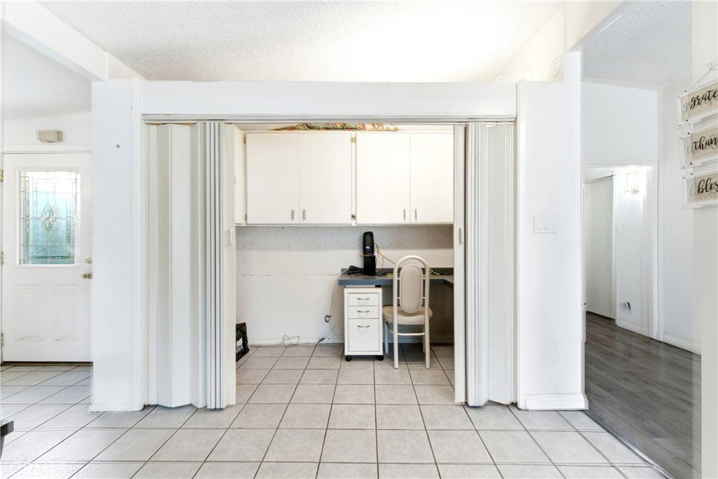 Jurupa Valley, California, 92509, United States, 4 Bedrooms Bedrooms, ,3 BathroomsBathrooms,Residential,For Sale,2044846