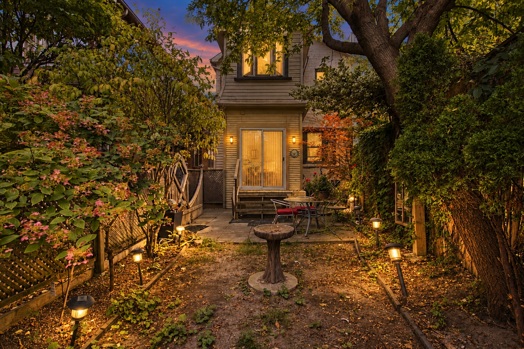  Rare Duplex in Davisville - 物件實景