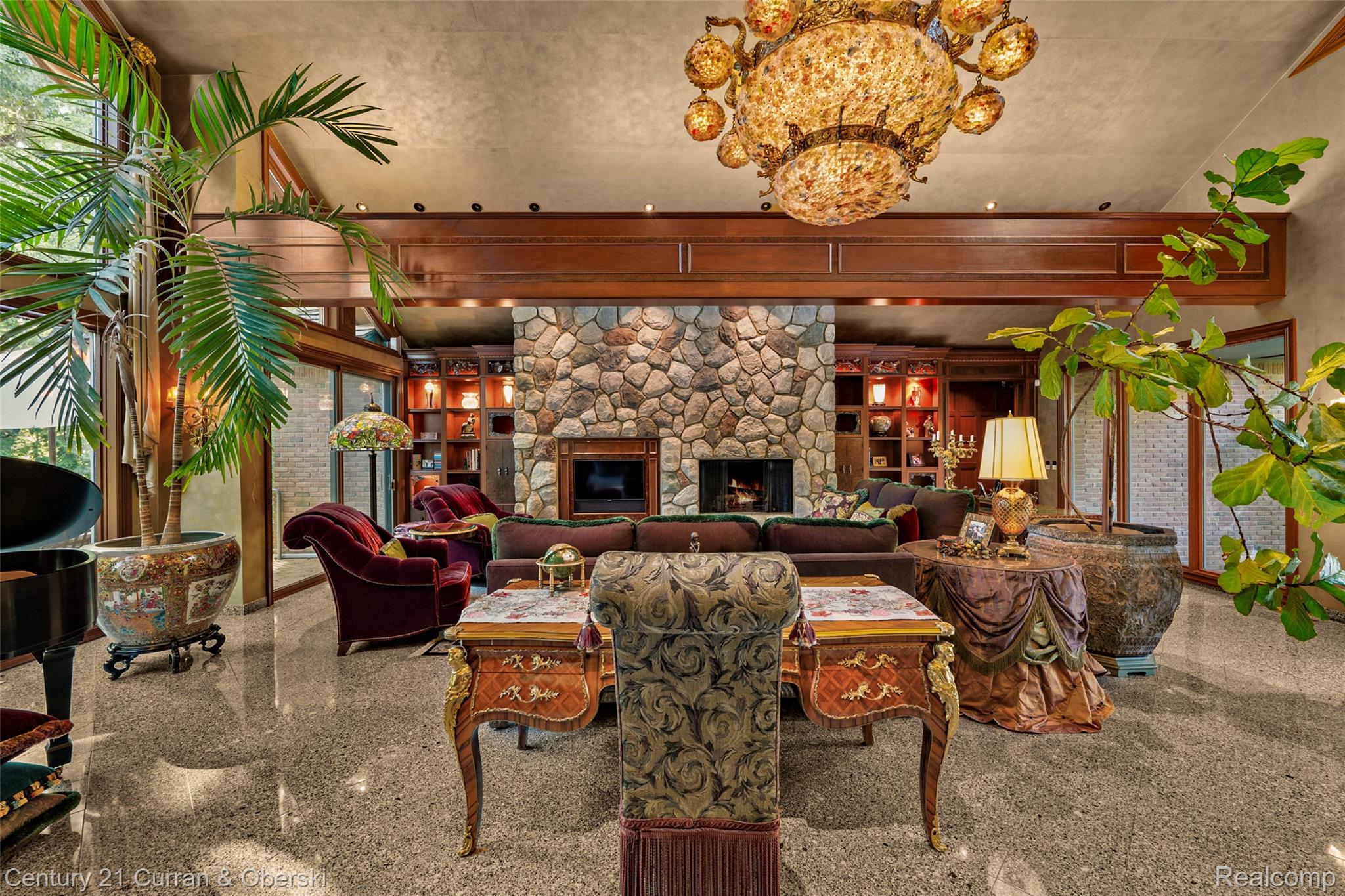 Dearborn, Michigan, 48124, United States, 4 Bedrooms Bedrooms, ,4 BathroomsBathrooms,Residential,For Sale,1983815