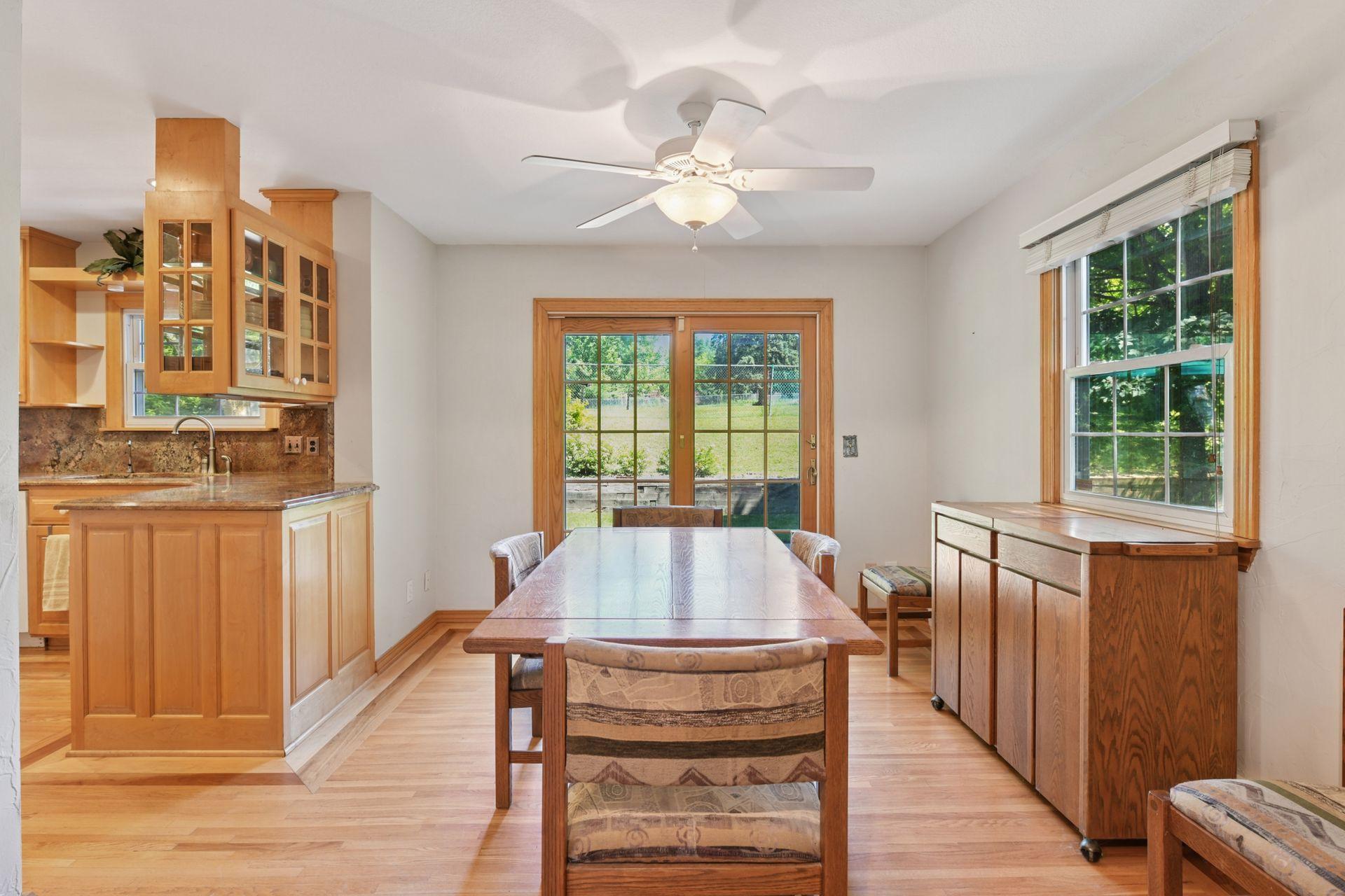 Minnetrista, Minnesota, 55364, United States, 3 Bedrooms Bedrooms, ,2 BathroomsBathrooms,Residential,For Sale,1902548