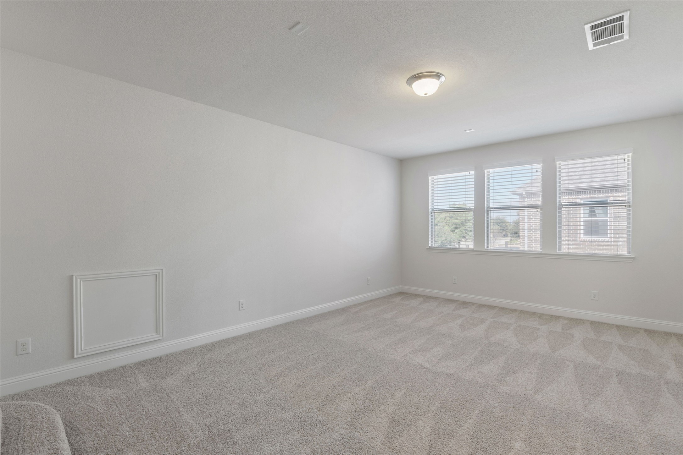 McKinney, Texas, 75071, United States, 5 Bedrooms Bedrooms, ,5 BathroomsBathrooms,Residential,For Sale,1986552