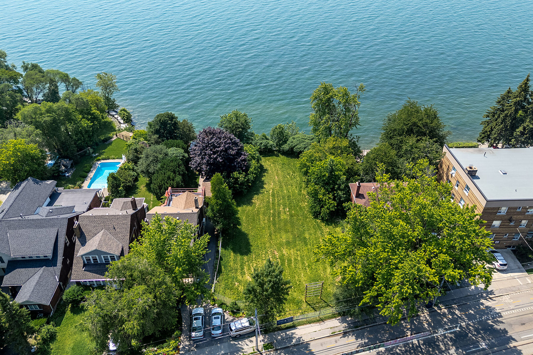  Rare Waterfront Property - 物件實景