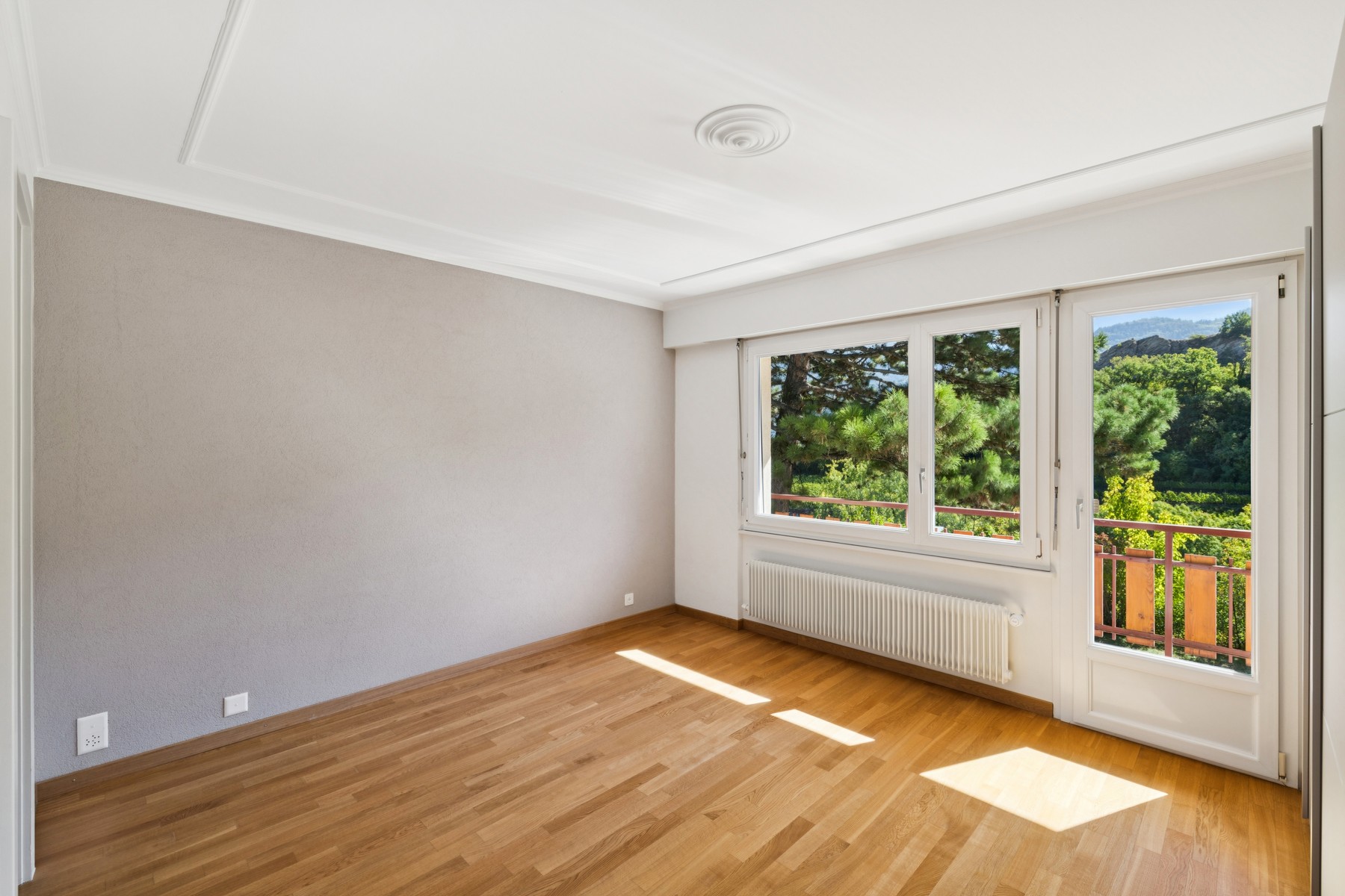  Stunning property with a view of the Château de Tourbillon - 物件實景