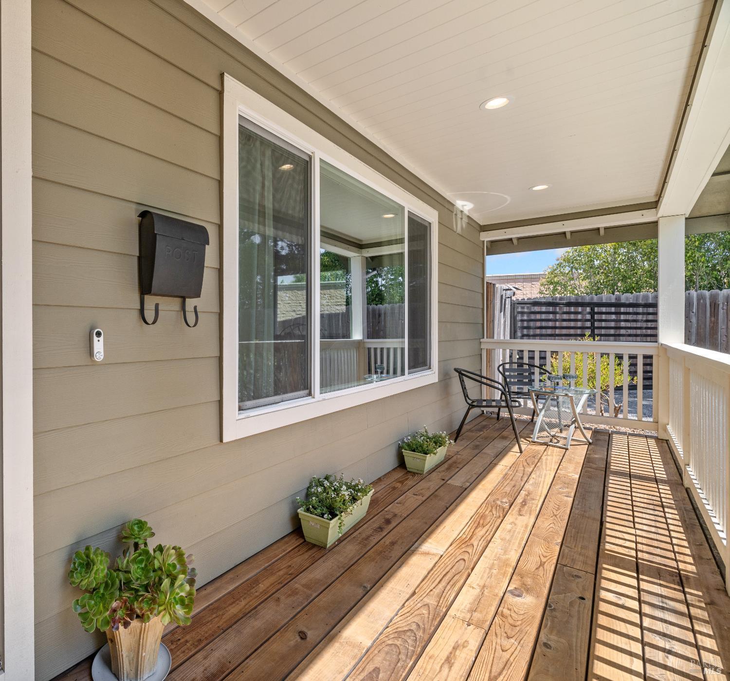 Petaluma, California, 94952, United States, 3 Bedrooms Bedrooms, ,2 BathroomsBathrooms,Residential,For Sale,1914314
