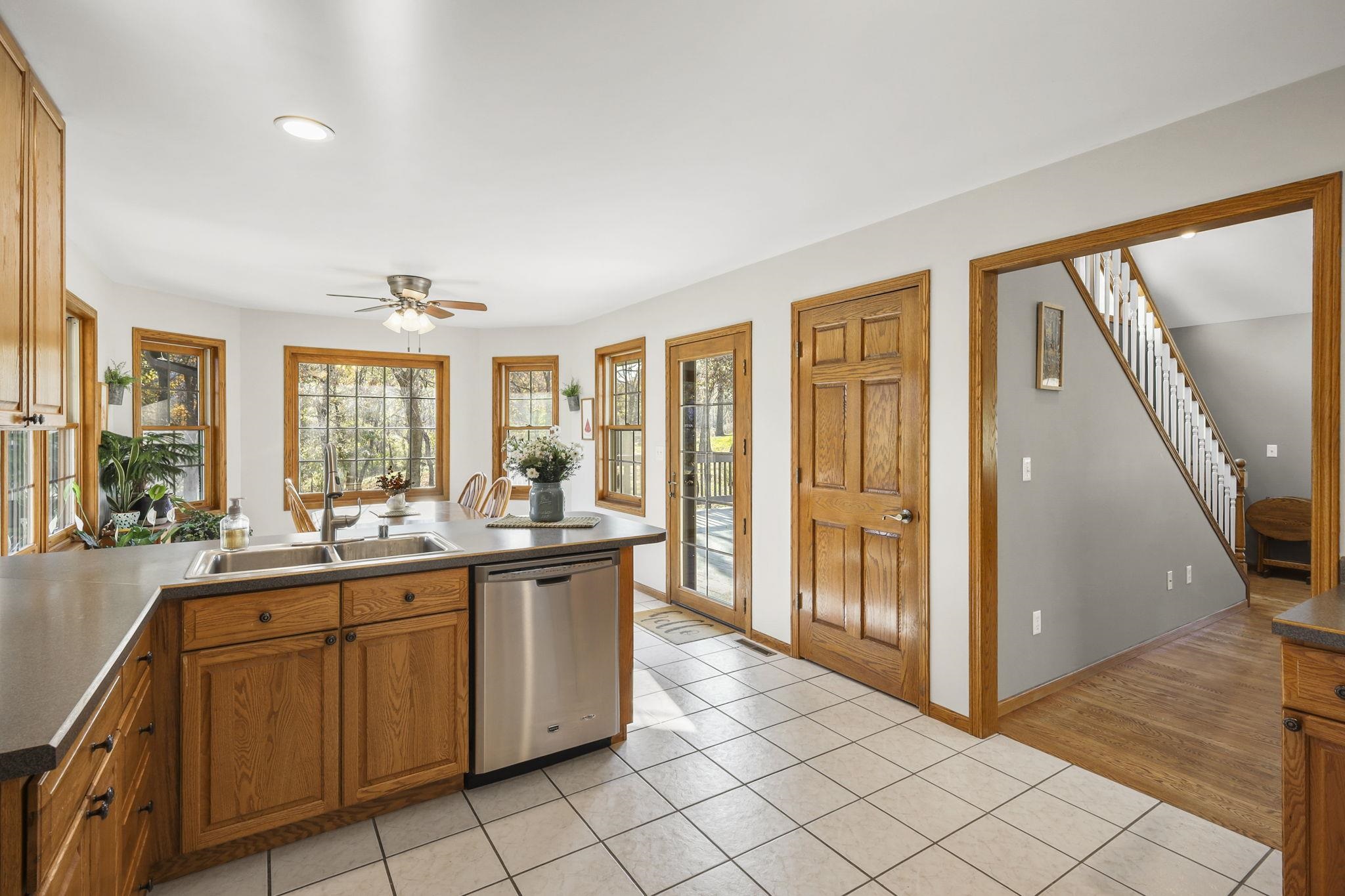 Barneveld, Wisconsin, 53507, United States, 3 Bedrooms Bedrooms, ,4 BathroomsBathrooms,Residential,For Sale,1986114