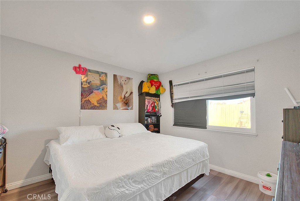 Jurupa Valley, California, 92509, United States, 4 Bedrooms Bedrooms, ,2 BathroomsBathrooms,Residential,For Sale,1998083