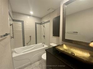 Ottawa, Ontario, K1R 7X2, CA, 2 Bedrooms Bedrooms, ,2 BathroomsBathrooms,Residential,For Sale,1925745