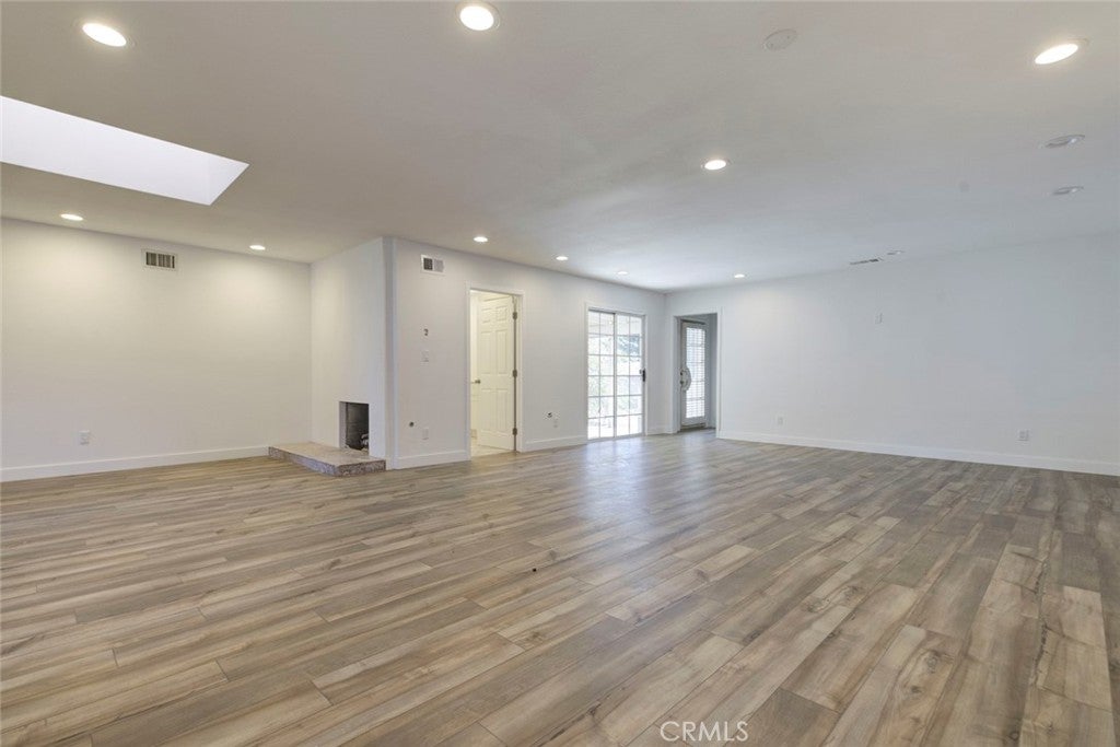 Chatsworth, California, 91311, United States, 3 Bedrooms Bedrooms, ,3 BathroomsBathrooms,Residential,For Sale,1998886