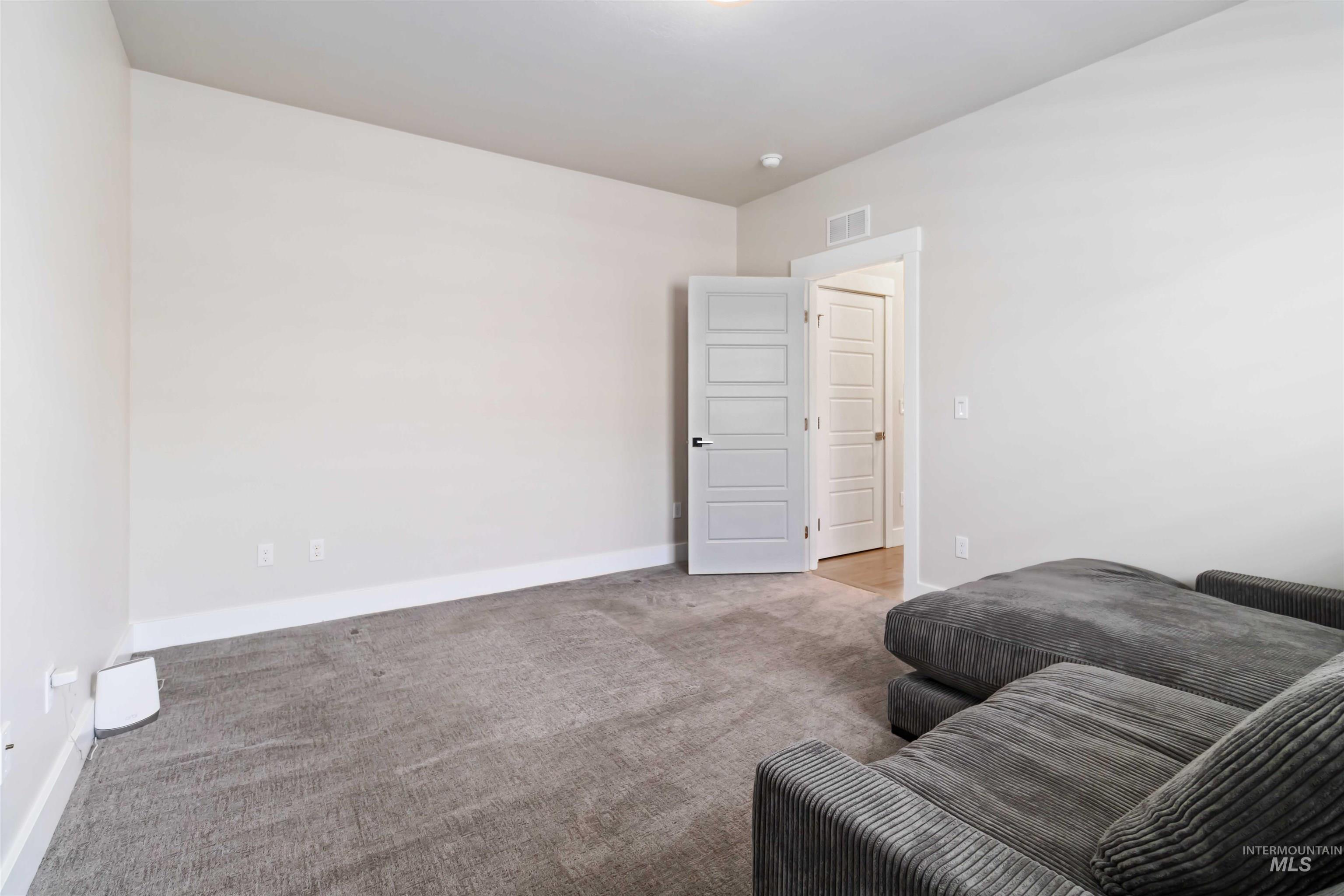 Meridian, Idaho, 83642, United States, 3 Bedrooms Bedrooms, ,3 BathroomsBathrooms,Residential,For Sale,1890290