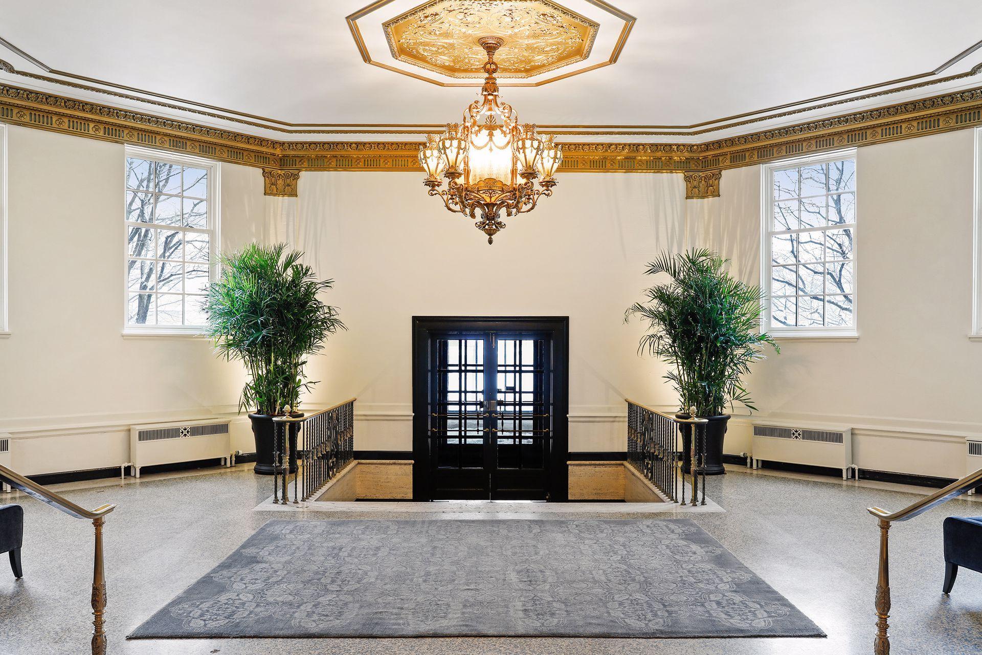 Minneapolis, Minnesota, 55403, United States, 2 Bedrooms Bedrooms, ,2 BathroomsBathrooms,Residential,For Sale,1926216