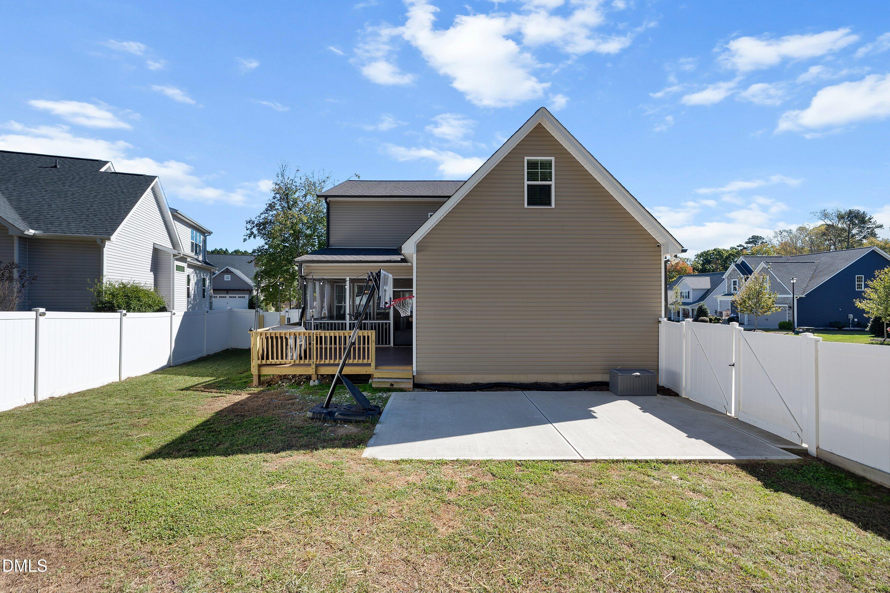 Youngsville, North Carolina, 27596, United States, 3 Bedrooms Bedrooms, ,3 BathroomsBathrooms,Residential,For Sale,1977975