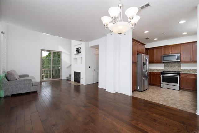 Chula Vista, California, 91913, United States, 2 Bedrooms Bedrooms, ,3 BathroomsBathrooms,Residential,For Sale,1990825