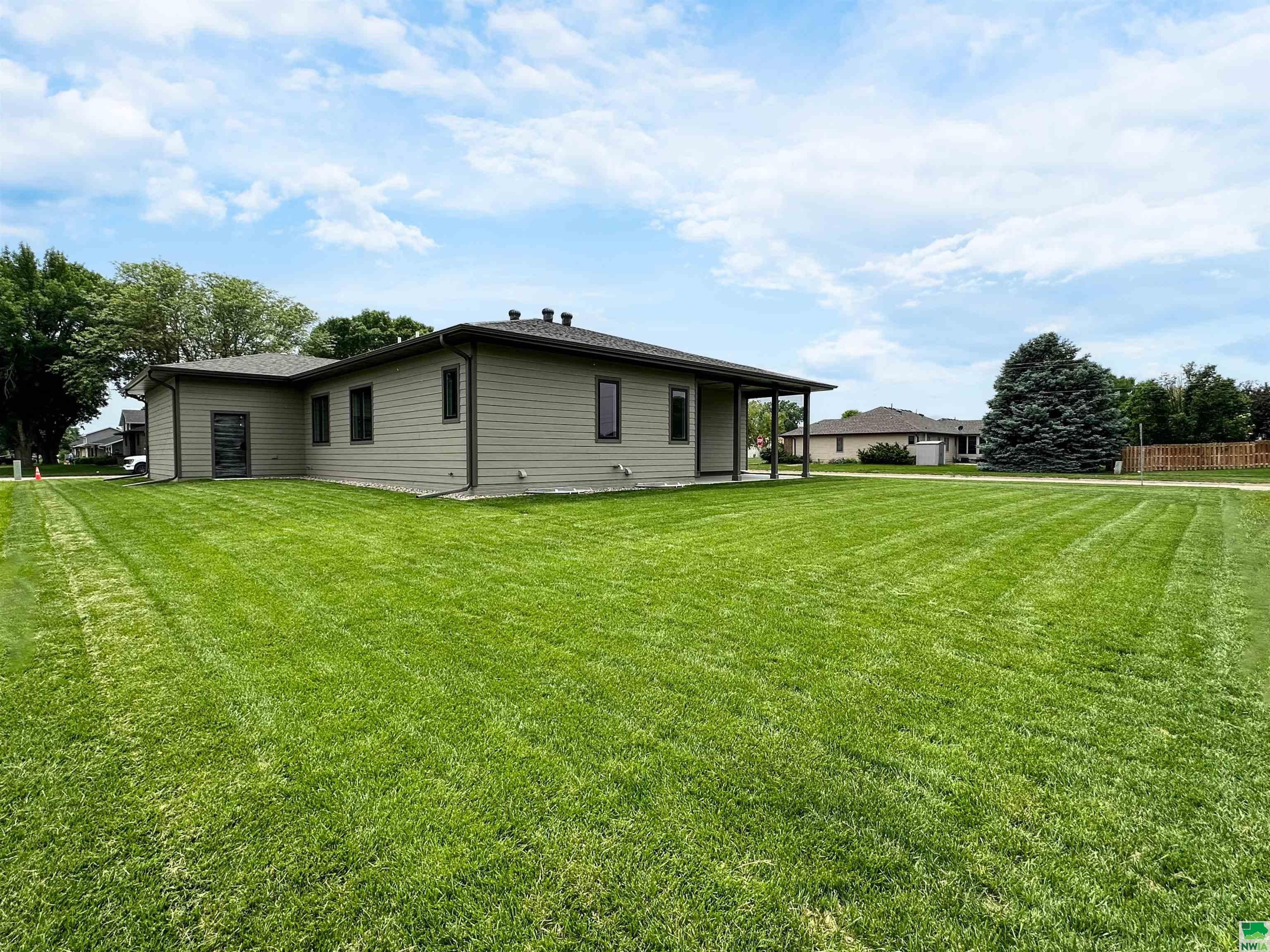 Sergeant Bluff, Iowa, 51054, United States, 3 Bedrooms Bedrooms, ,2 BathroomsBathrooms,Residential,For Sale,1921249