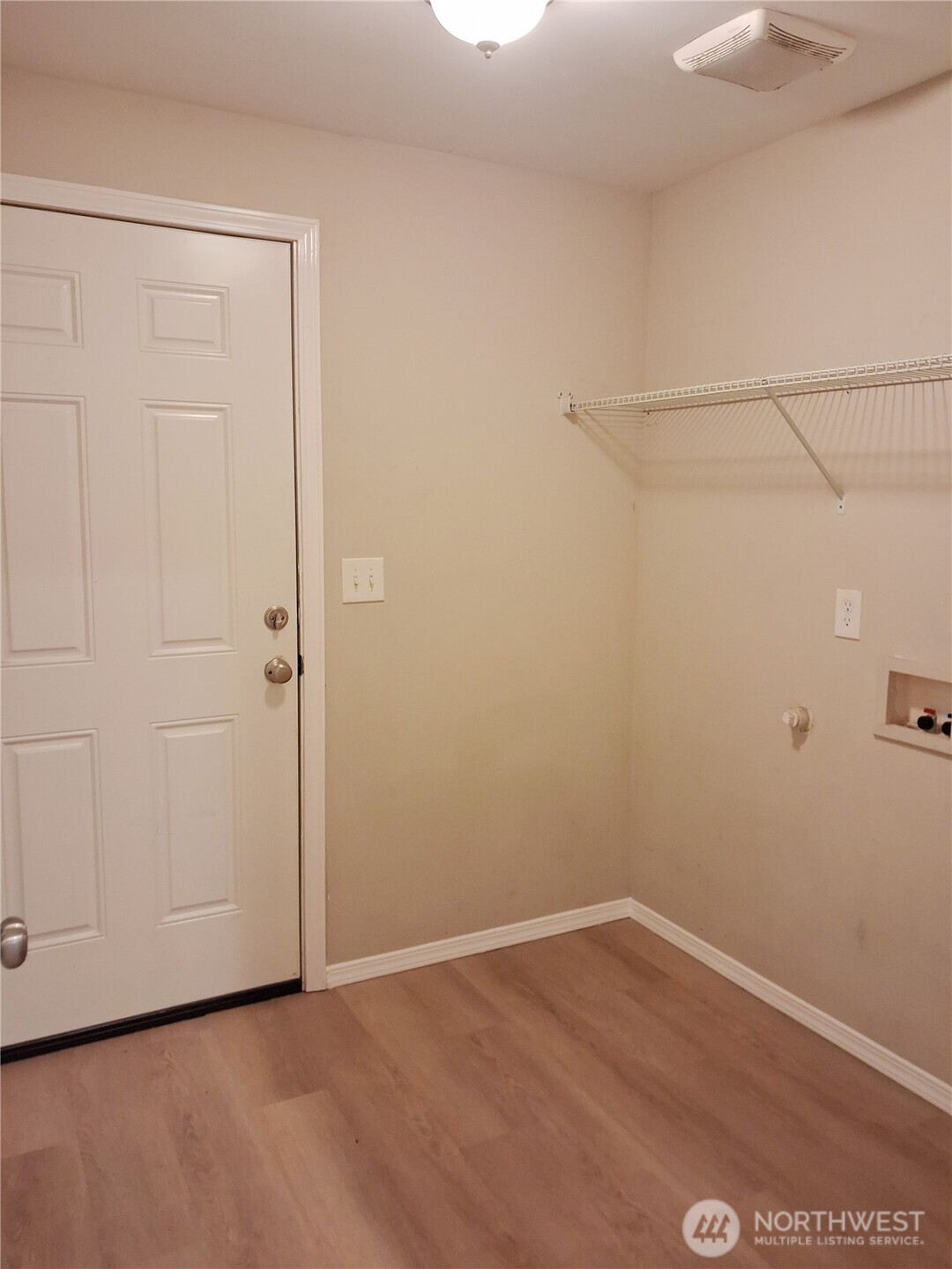 Arlington, Washington, 98223, United States, 3 Bedrooms Bedrooms, ,2 BathroomsBathrooms,Residential,For Sale,1915459