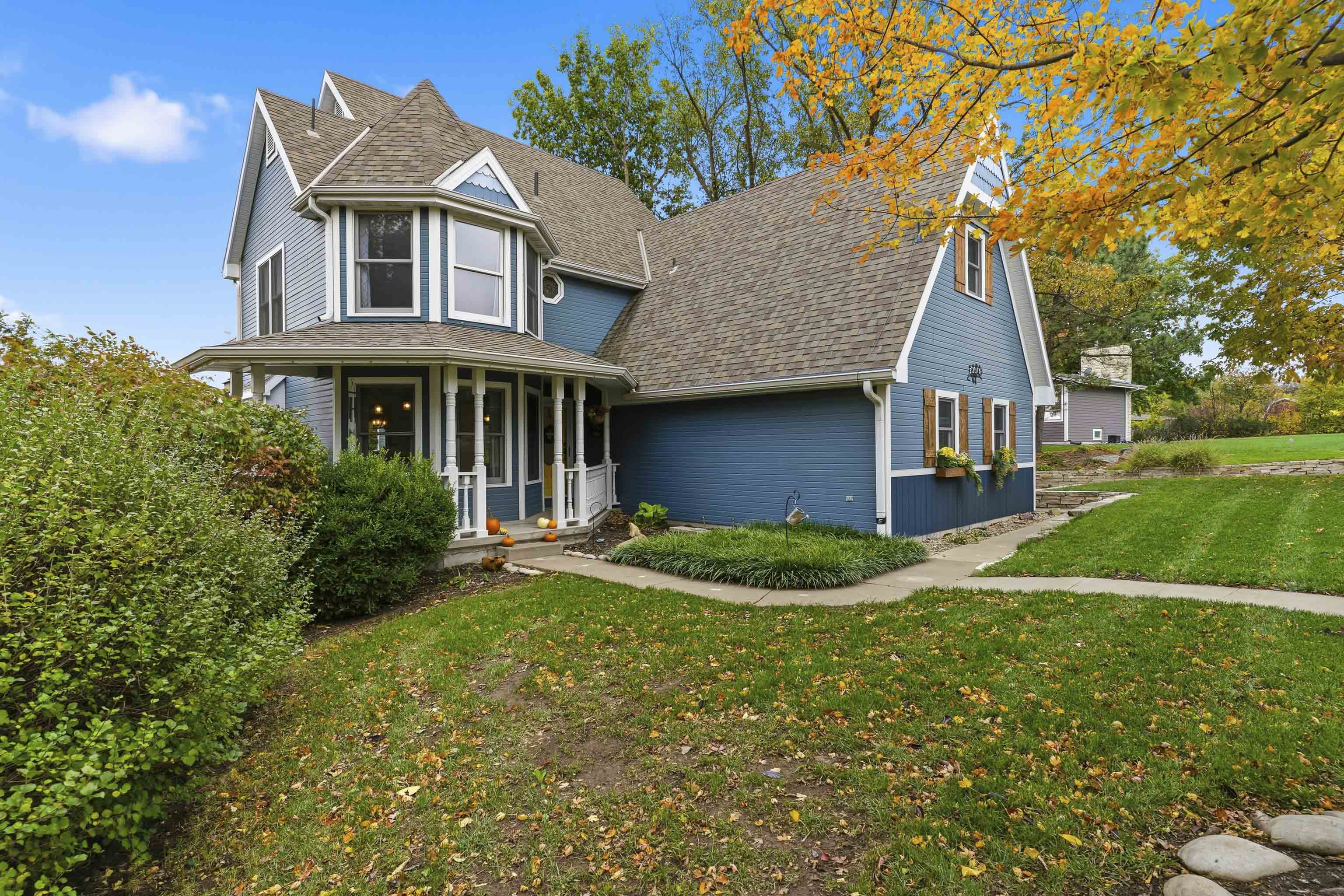 Manhattan, Kansas, 66503, United States, 4 Bedrooms Bedrooms, ,4 BathroomsBathrooms,Residential,For Sale,1985204