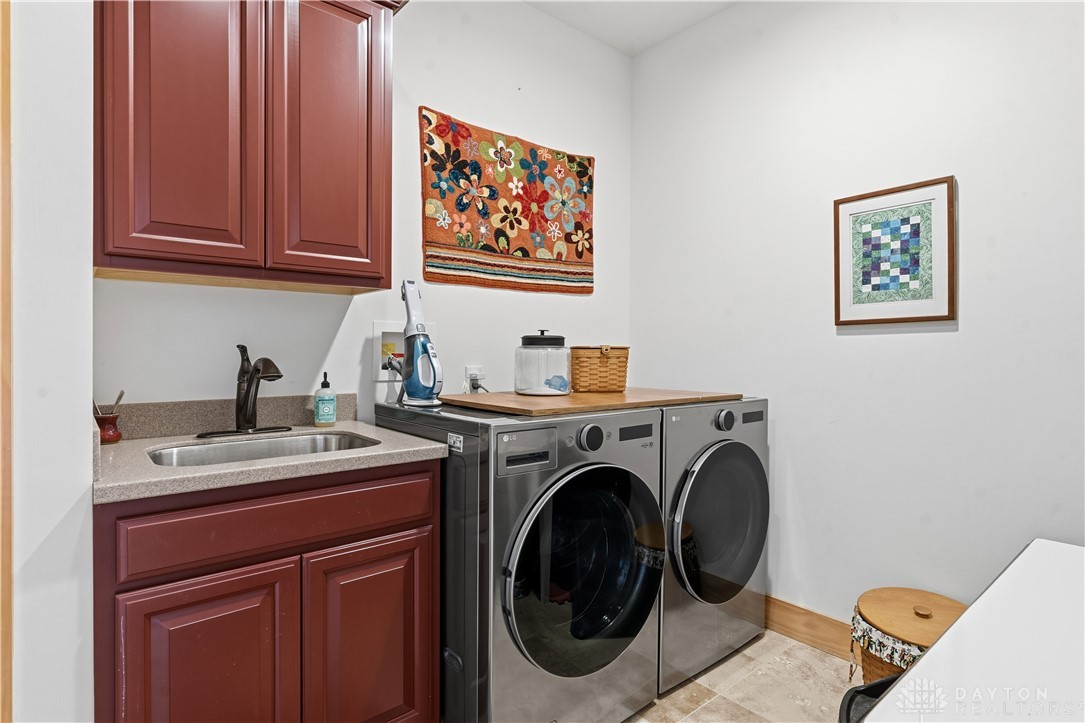 Adams Twp, Ohio, 45177, United States, 6 Bedrooms Bedrooms, ,4 BathroomsBathrooms,Residential,For Sale,1989294