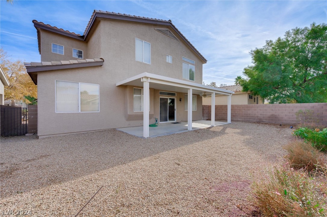 Henderson, Nevada, 89052, United States, 4 Bedrooms Bedrooms, ,2 BathroomsBathrooms,Residential,For Sale,1827915