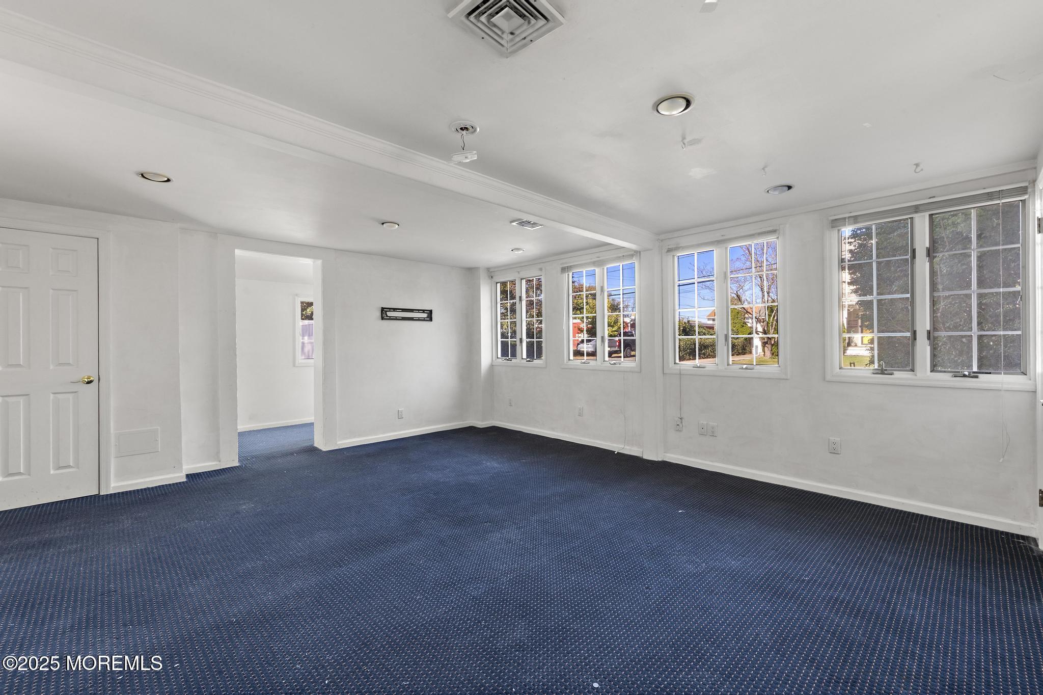 Brielle, New Jersey, 08730, United States, 2 Bedrooms Bedrooms, ,1 BathroomBathrooms,Residential,For Sale,1968993