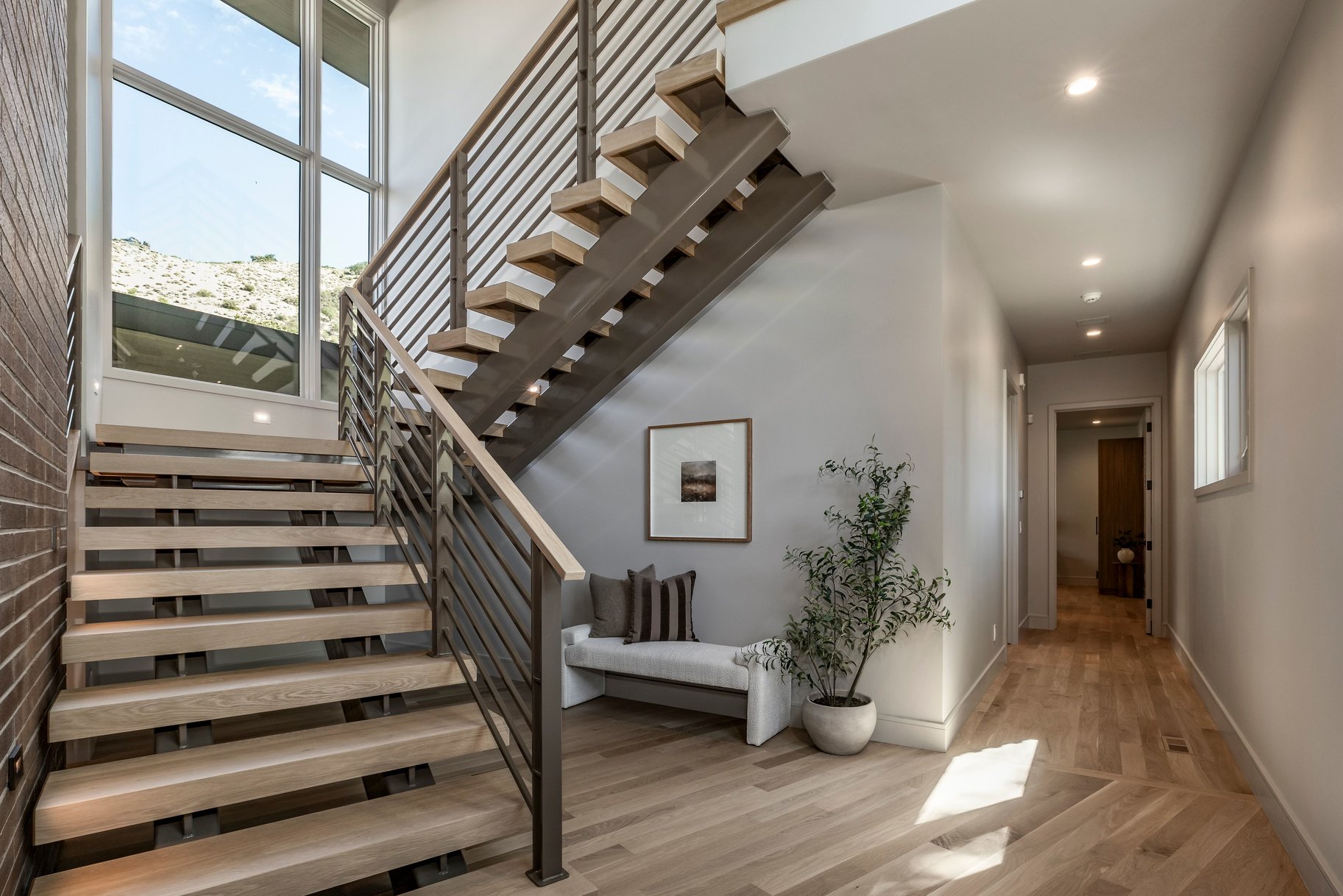  Mid-Century Modern. Perfected. - 物件實景