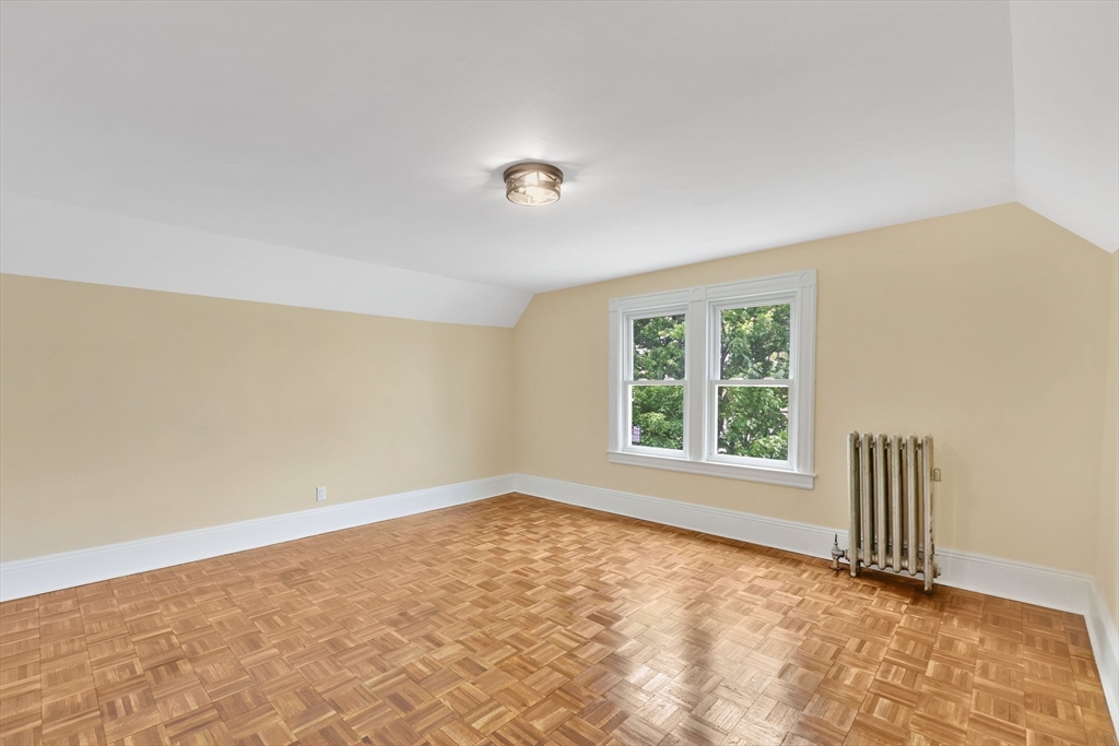 Springfield, Massachusetts, 01108, United States, 7 Bedrooms Bedrooms, ,2 BathroomsBathrooms,Residential,For Sale,2040283