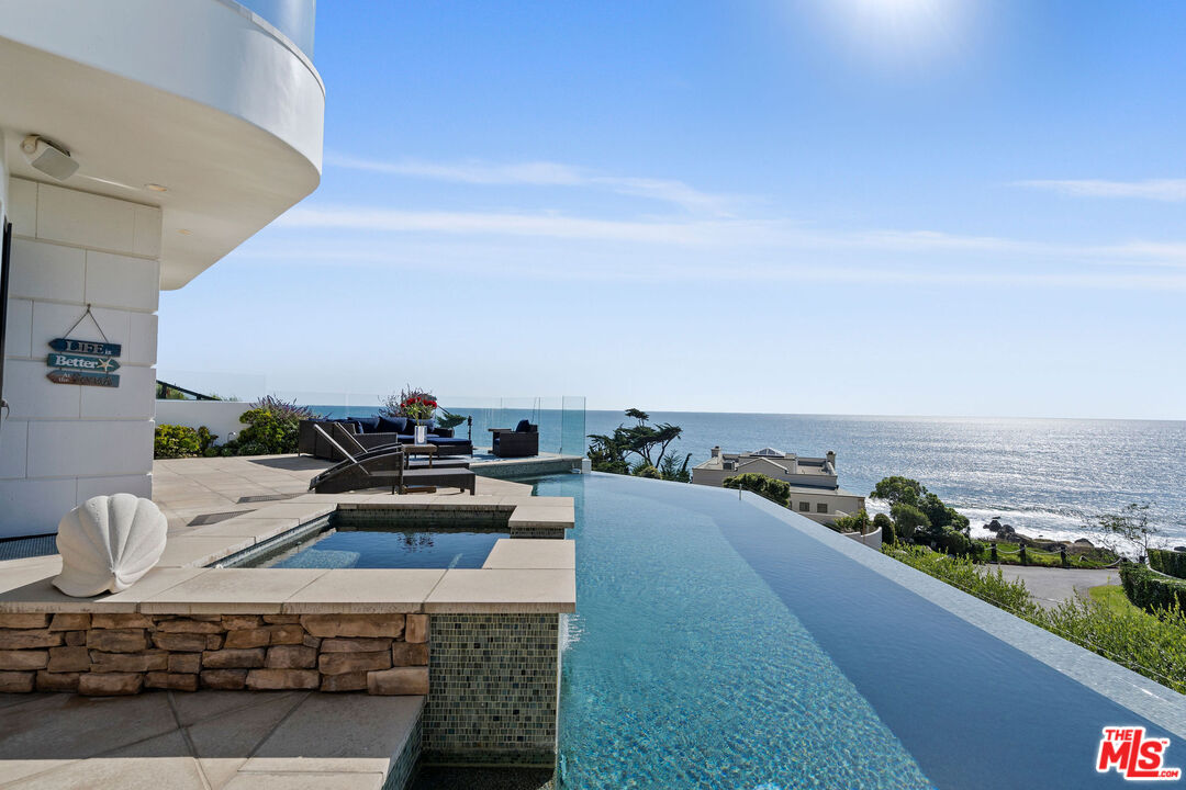 Malibu, California, 90265, United States, 3 Bedrooms Bedrooms, ,4 BathroomsBathrooms,Residential,For Sale,1855948
