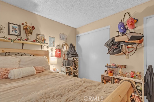 South Gate, California, 90280, United States, 4 Bedrooms Bedrooms, ,3 BathroomsBathrooms,Residential,For Sale,1937337
