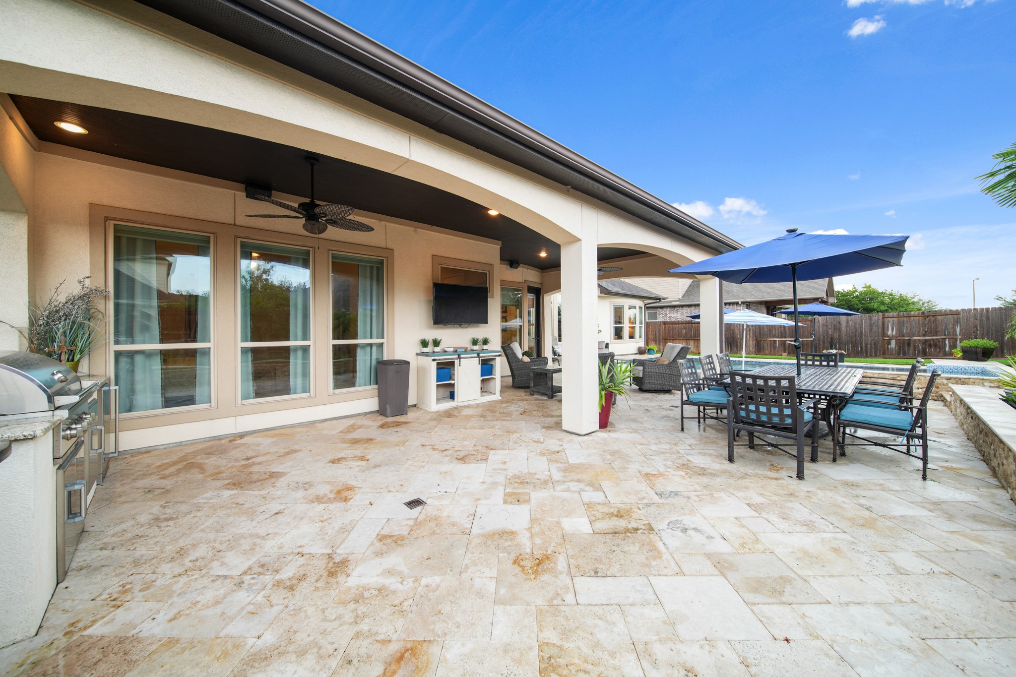 Friendswood, Texas, 77546, United States, 5 Bedrooms Bedrooms, ,6 BathroomsBathrooms,Residential,For Sale,1989691