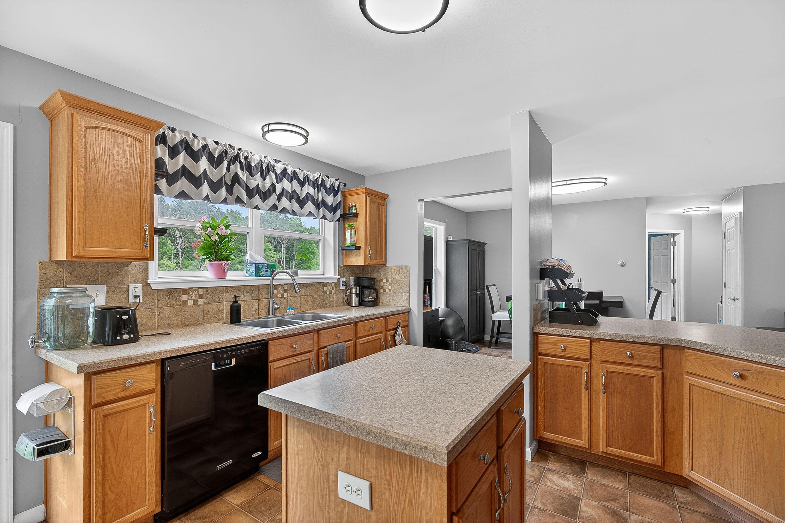  170 Sullivan Road, Charleston, NY, 12066 - 物件實景