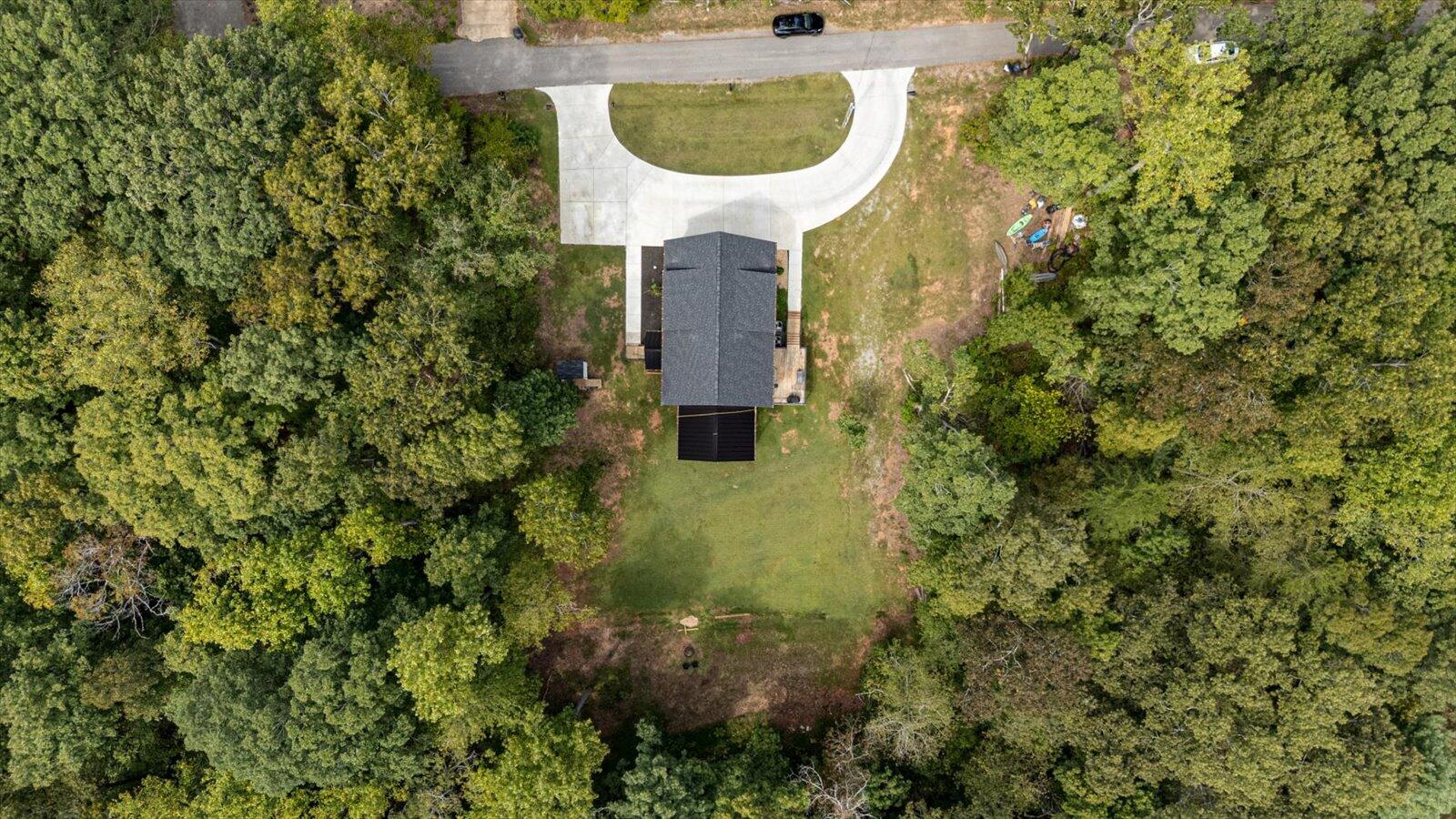 Jasper, Tennessee, 37347, United States, 3 Bedrooms Bedrooms, ,2 BathroomsBathrooms,Residential,For Sale,1976717