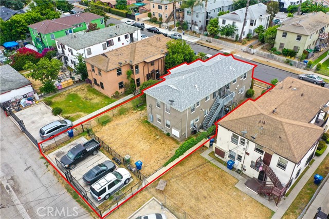 Los Angeles, California, 90018, United States, 8 Bedrooms Bedrooms, ,Residential,For Sale,1878882