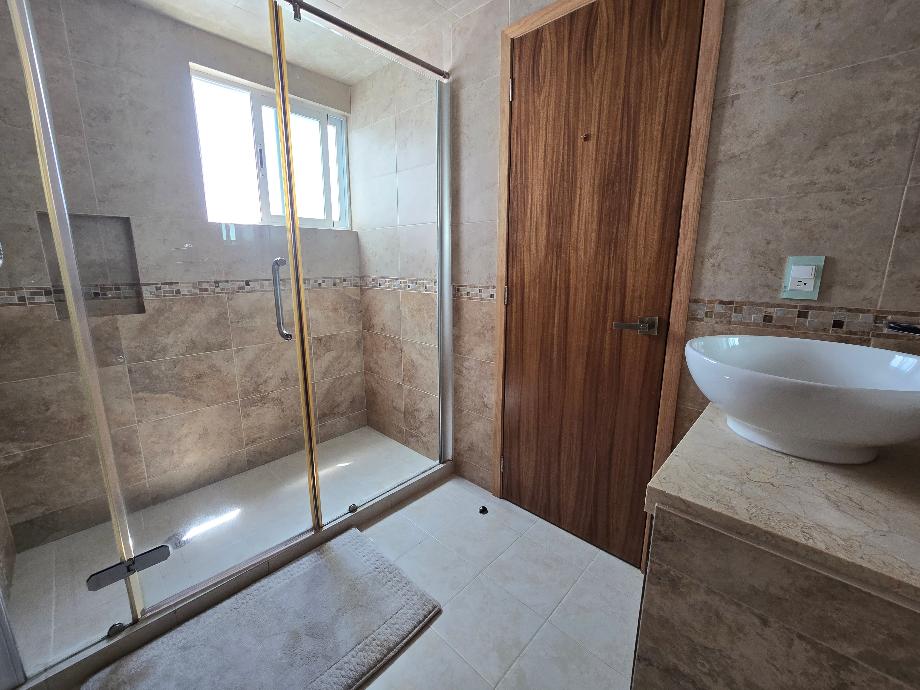Atizapán de Zaragoza, Estado de méxico, 52930, Mexico, 3 Bedrooms Bedrooms, ,3 BathroomsBathrooms,Residential,For Sale,1840333