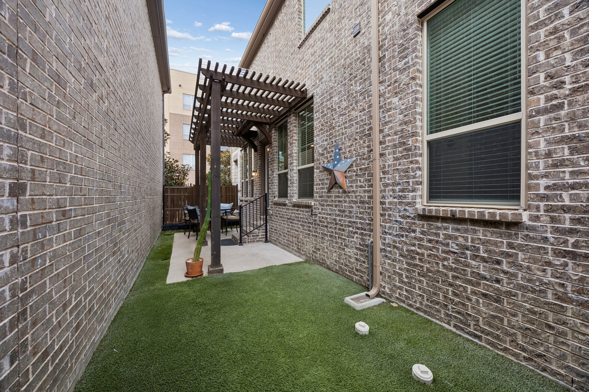  261 Golden Gate Drive, Richardson, TX, 75080 - 物件實景