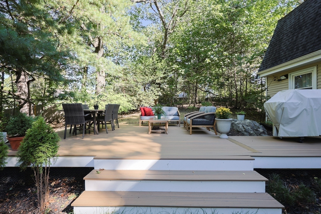 Stoneham, Massachusetts, 02180, United States, 4 Bedrooms Bedrooms, ,2 BathroomsBathrooms,Residential,For Sale,1940945