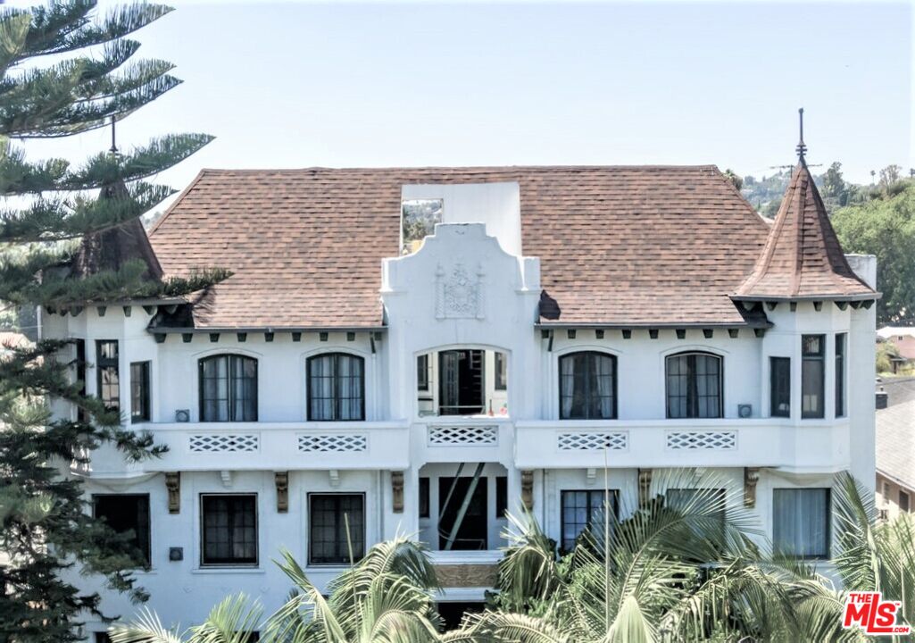 2041 N Vermont Ave, Los Angeles, California, 90027, United States, 7 Bedrooms Bedrooms, ,Residential,For Sale,2041 N Vermont Ave,1614097