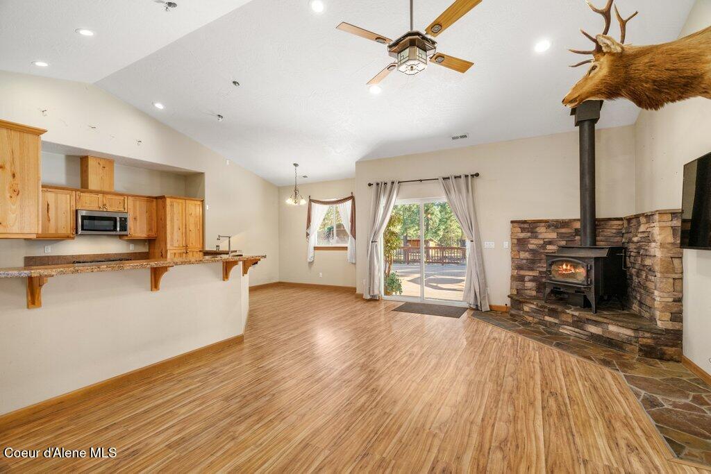 Athol, Idaho, 83801, United States, 4 Bedrooms Bedrooms, ,4 BathroomsBathrooms,Residential,For Sale,1975924